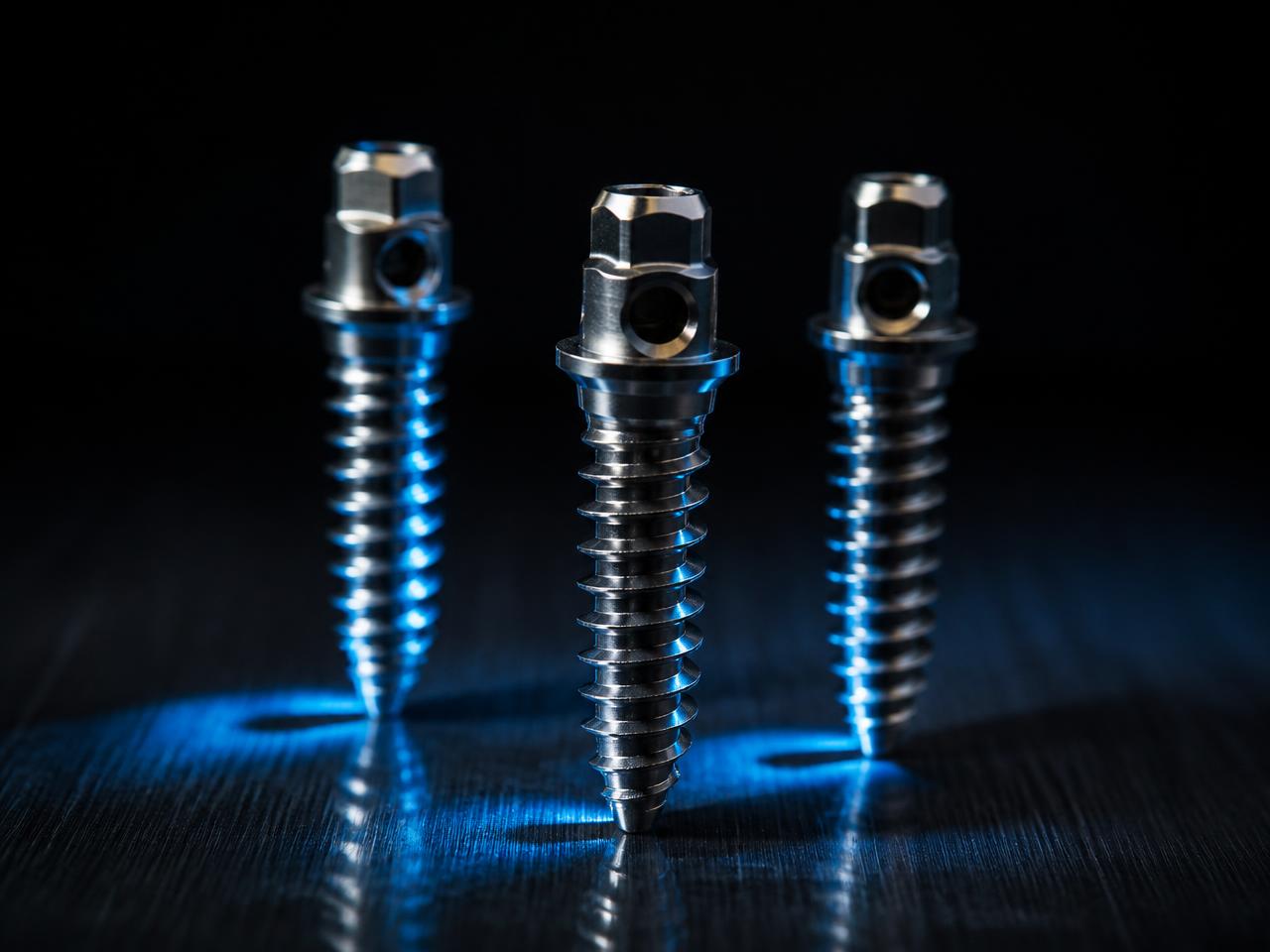 Mini-implantes ortodônticos em detalhe